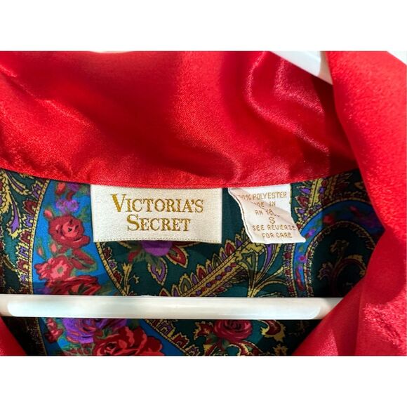 Victoria’s Secret size S vintage gold label robe/ smoking jacket - Picture 5 of 11